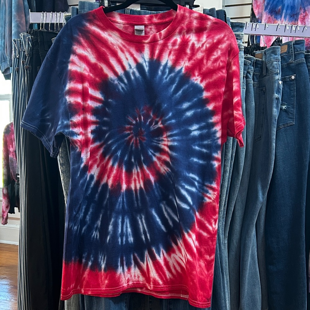 Unisex Gildan  Tie-Dye Shirt - Red and Blue